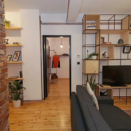 Apartment Kostas' Downtown Industrial Loft *