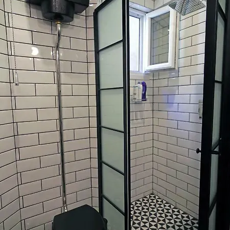 Διαμέρισμα Kostas' Downtown Industrial Loft