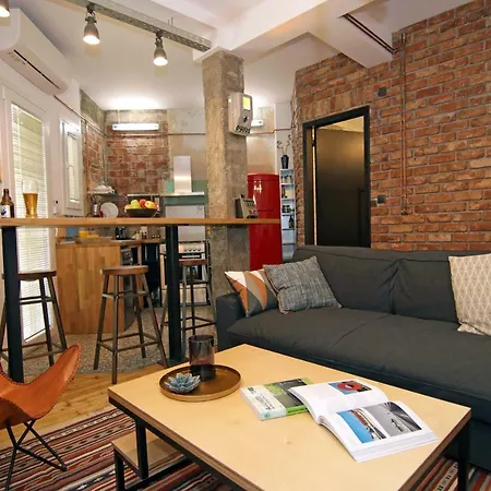 Kostas' Downtown Industrial Loft Apartment *