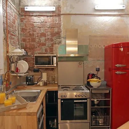 Apartment Kostas' Downtown Industrial Loft *